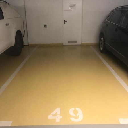 Sweet Home Apartman , 30Sqm Studio, Free Private Parking, Mountain View, Balcony, 20 Min From Downtown Budapest Bagian luar foto